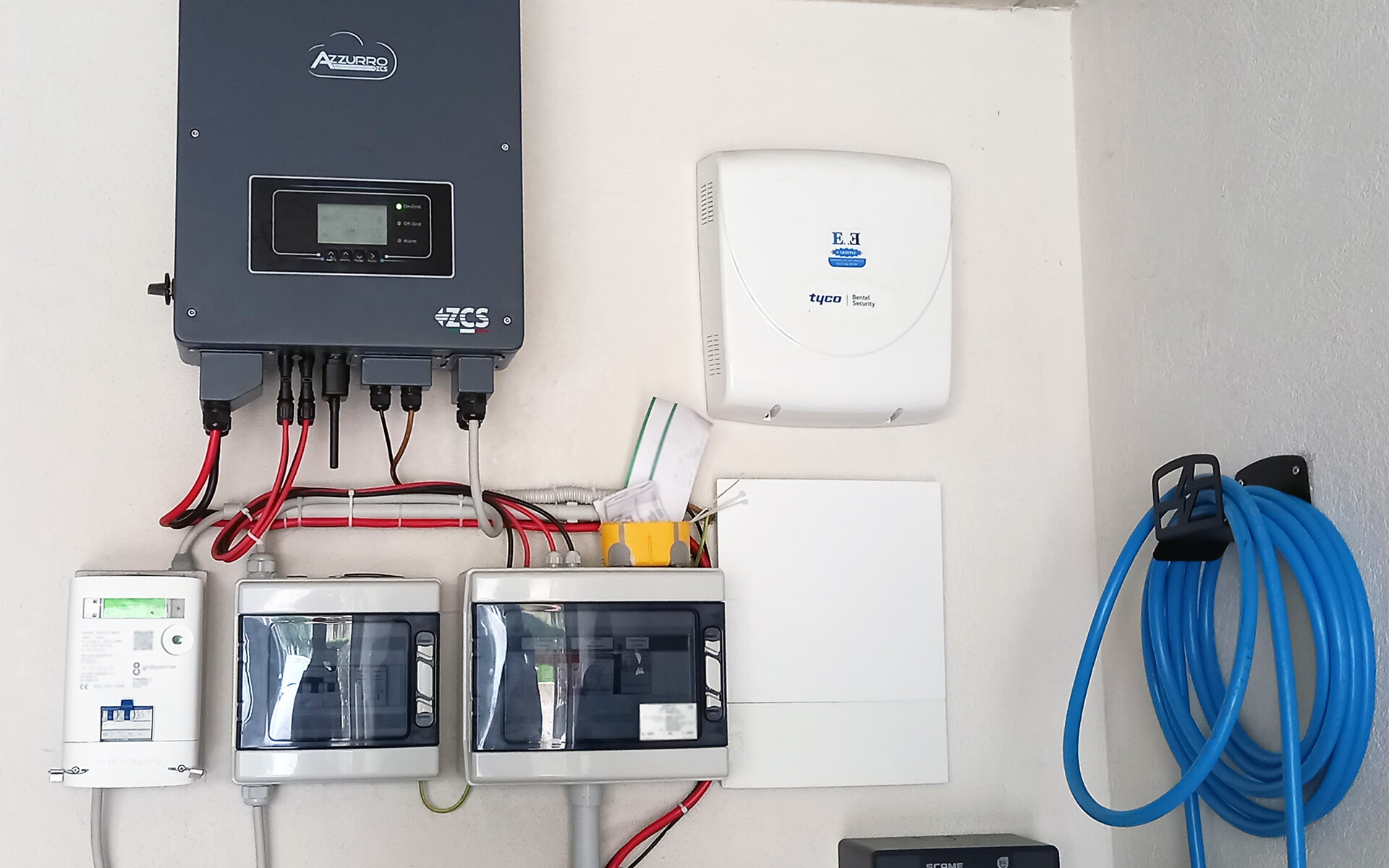 Configurazione WiFi, connessione internet impianto fotovoltaico, ZCS Azzurro, Configurazione WiFi wallbox e impianto fotovoltaico.