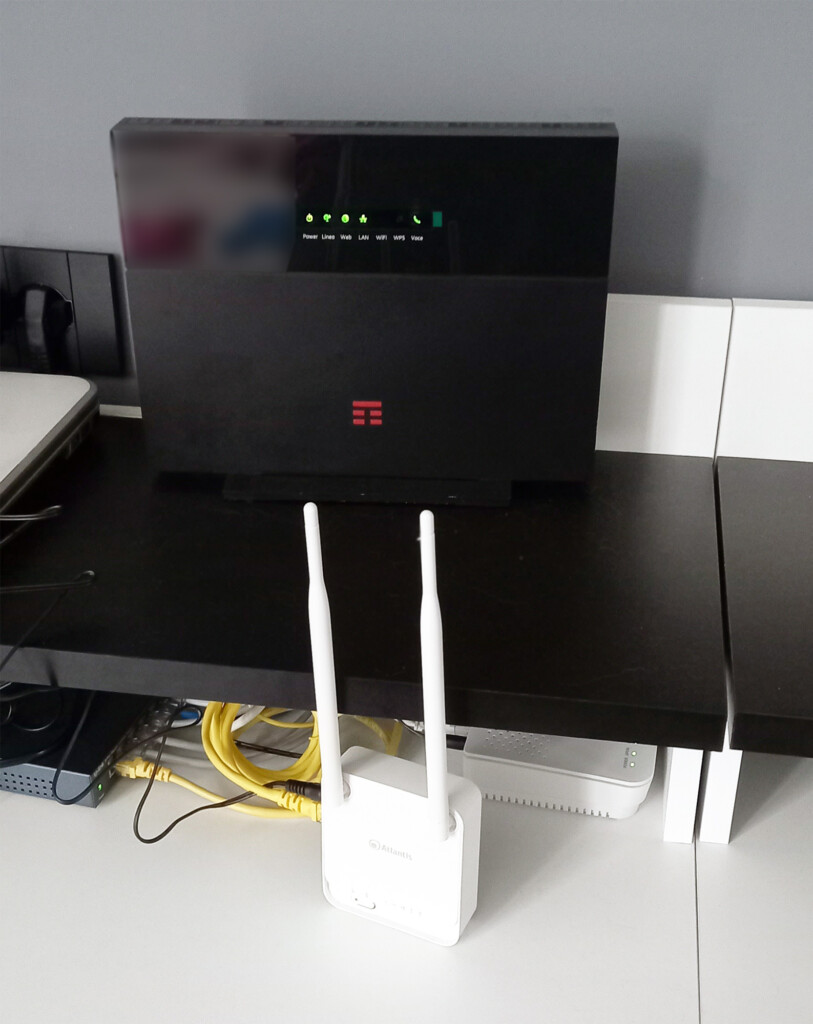 Configurazione internet WiFi router TIM fibra FTTH, router esterno in cascata. Rete WiFi secondaria per domotica.